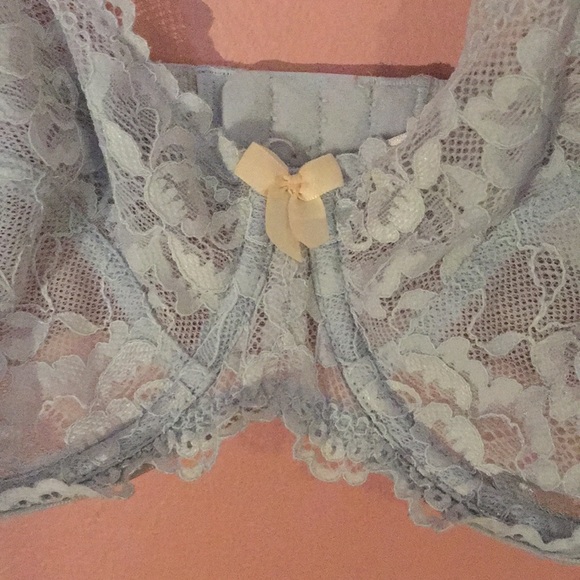 Lacey Bra - Picture 2 of 3